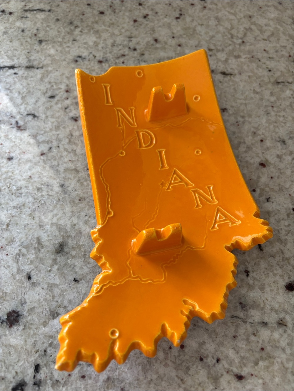 Vintage ceramic Indiana-shaped ashtray